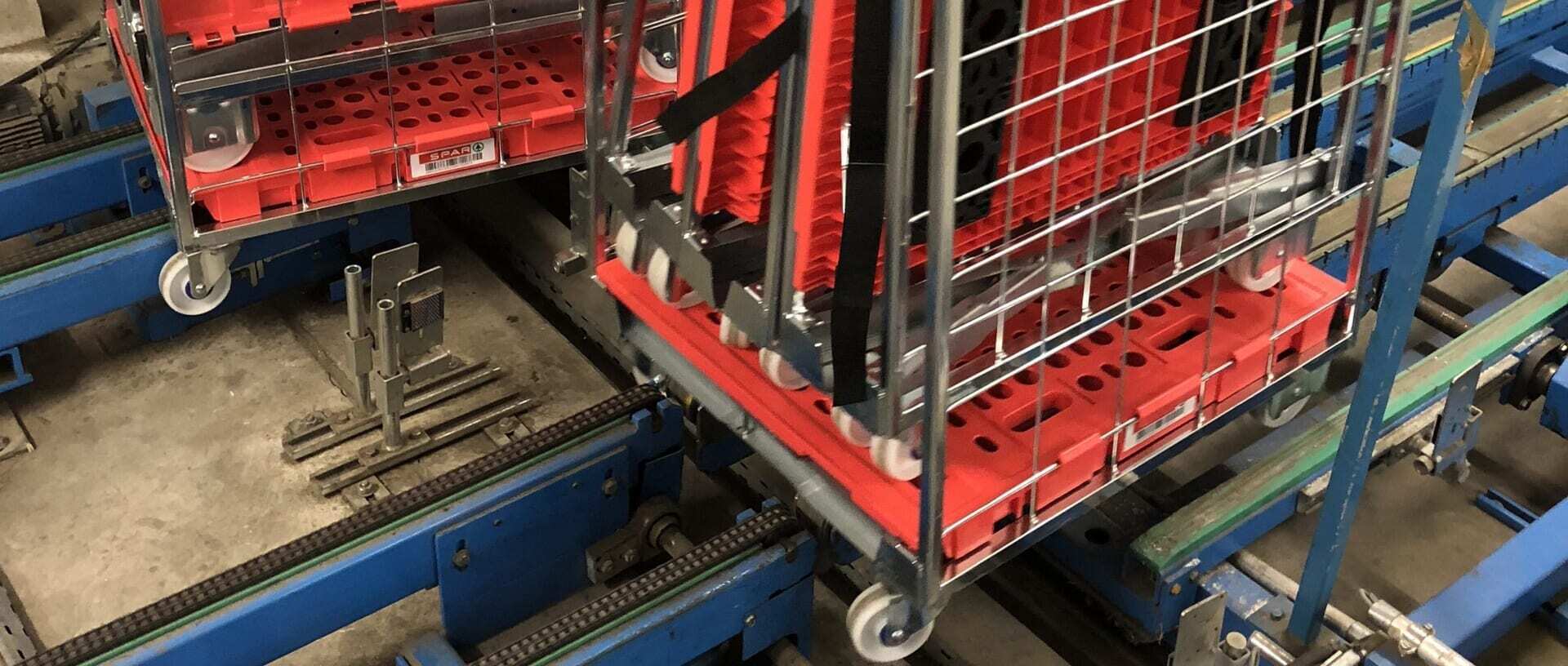 Foldia roll cage in use at SPAR