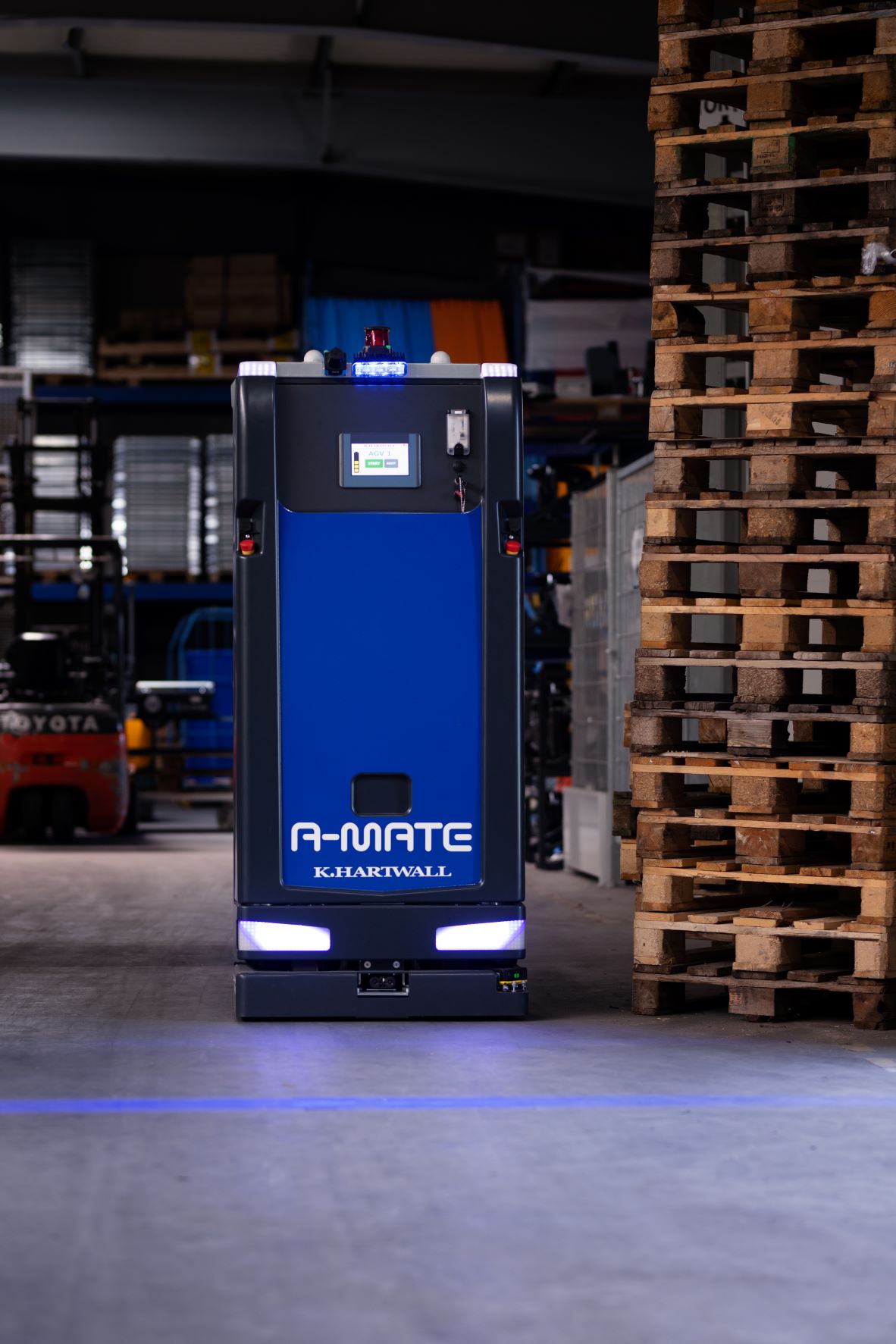AGV automated pallet handling with A-MATE from K.Hartwall